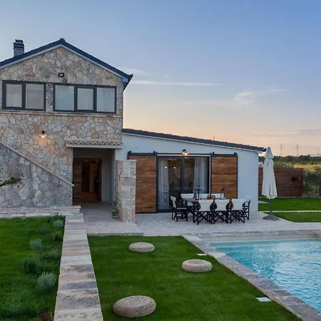 Villa Royal With Heated Pool Biograd Na Moru