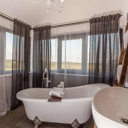 Royal With Heated Pool * Biograd Na Moru