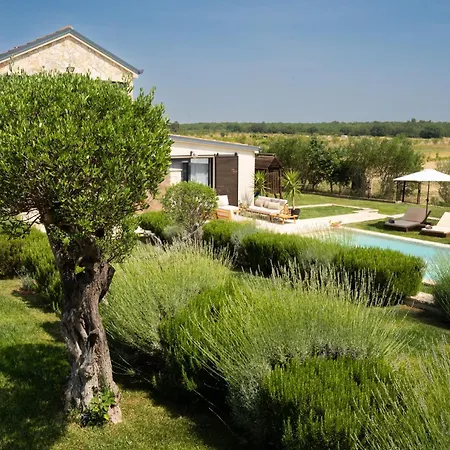Villa Royal With Heated Pool