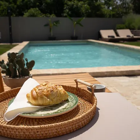 Royal With Heated Pool * Biograd Na Moru