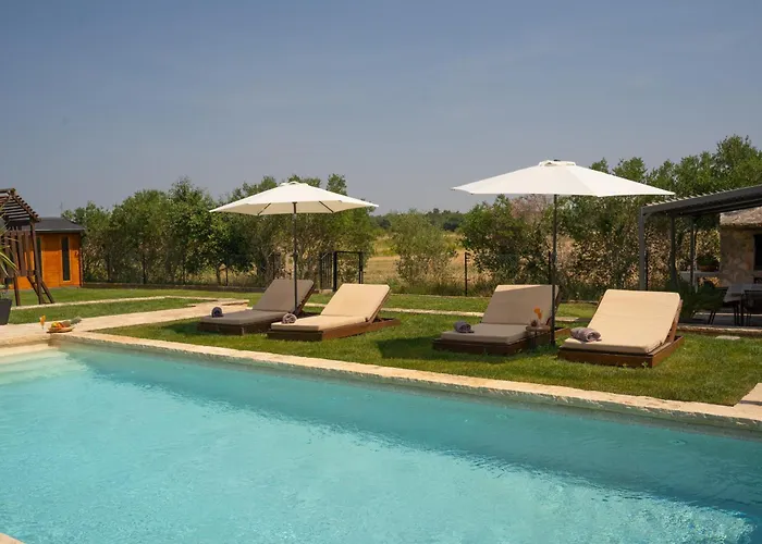 Vila Royal With Heated Pool *