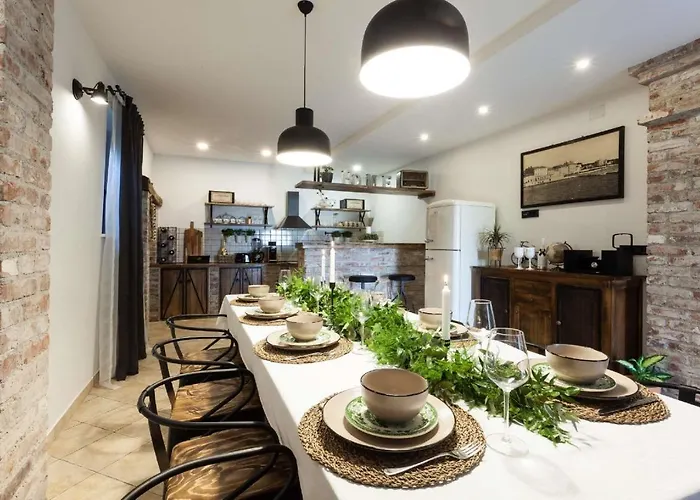 Royal With Heated Pool *