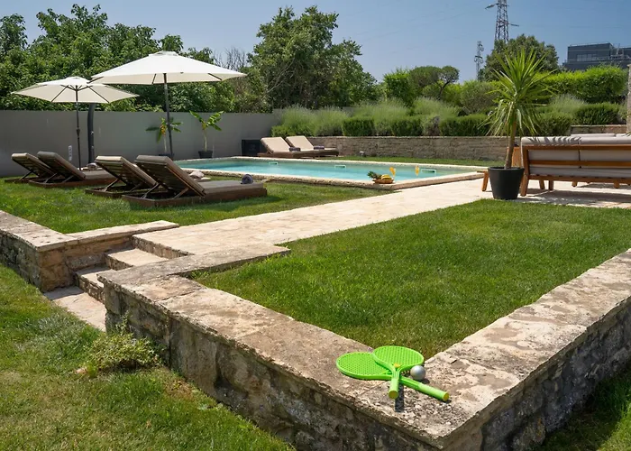 Royal With Heated Pool * Opatijski Torovi