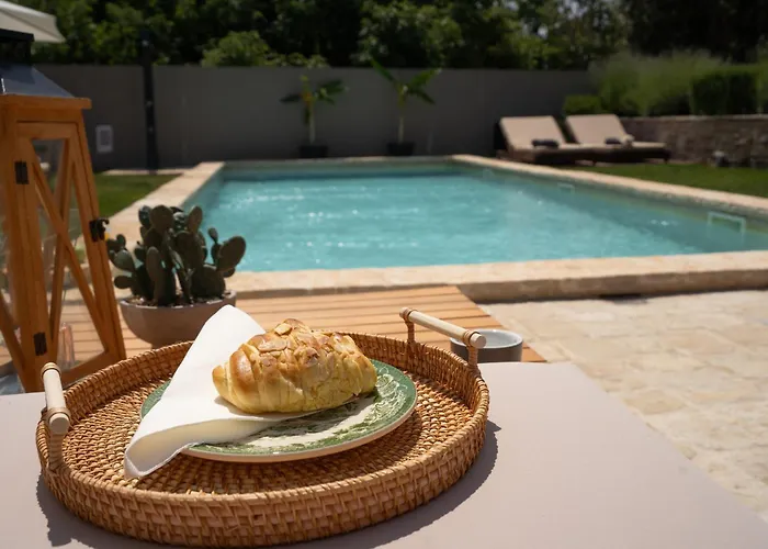Royal With Heated Pool * Opatijski Torovi